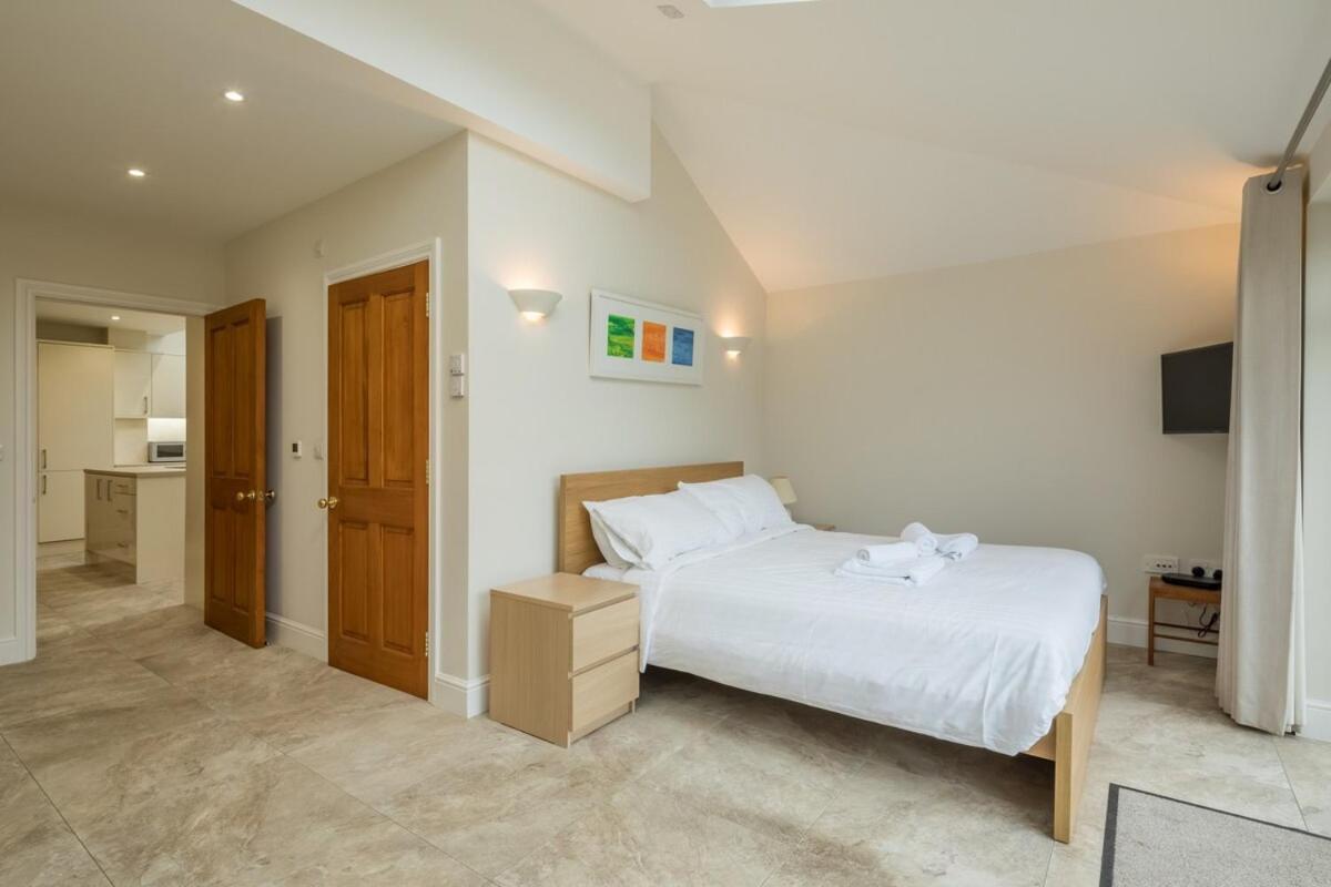 Large 4 Bedroom Home With Garden And Free Parking Cambridge  Exterior photo