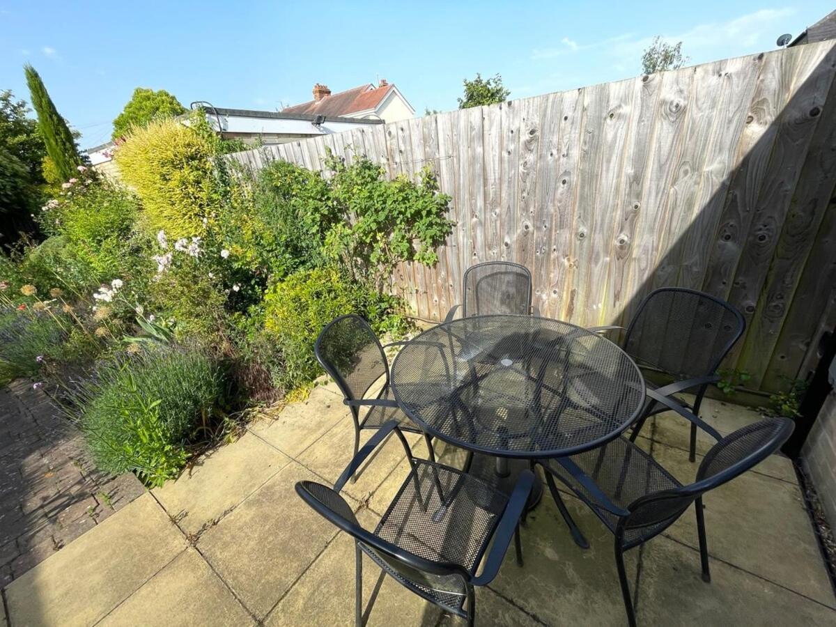 Large 4 Bedroom Home With Garden And Free Parking Cambridge  Exterior photo