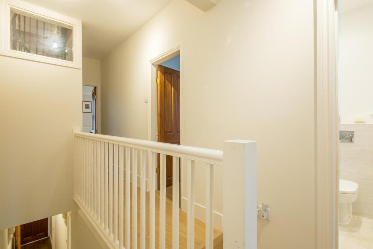 Large 4 Bedroom Home With Garden And Free Parking Cambridge  Exterior photo